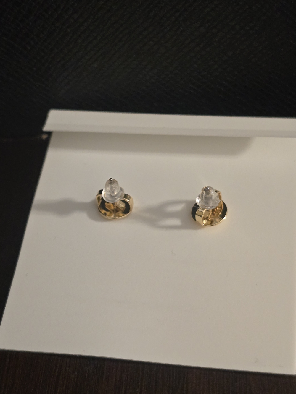 NEW Tory Burch Mother of Pearl Clover Flower Stud Earrings Gold Tone - Picture 3 of 4